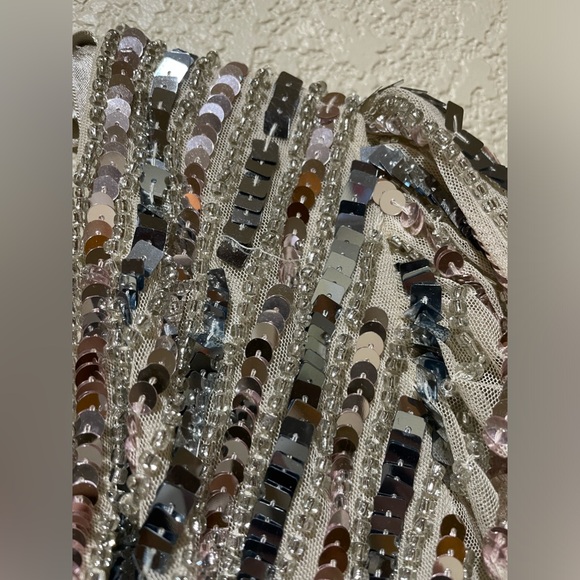 NWT Mac Duggal Asymmetrical One Shoulder Sequin Gown Platinum Size 6 - Picture 7 of 13